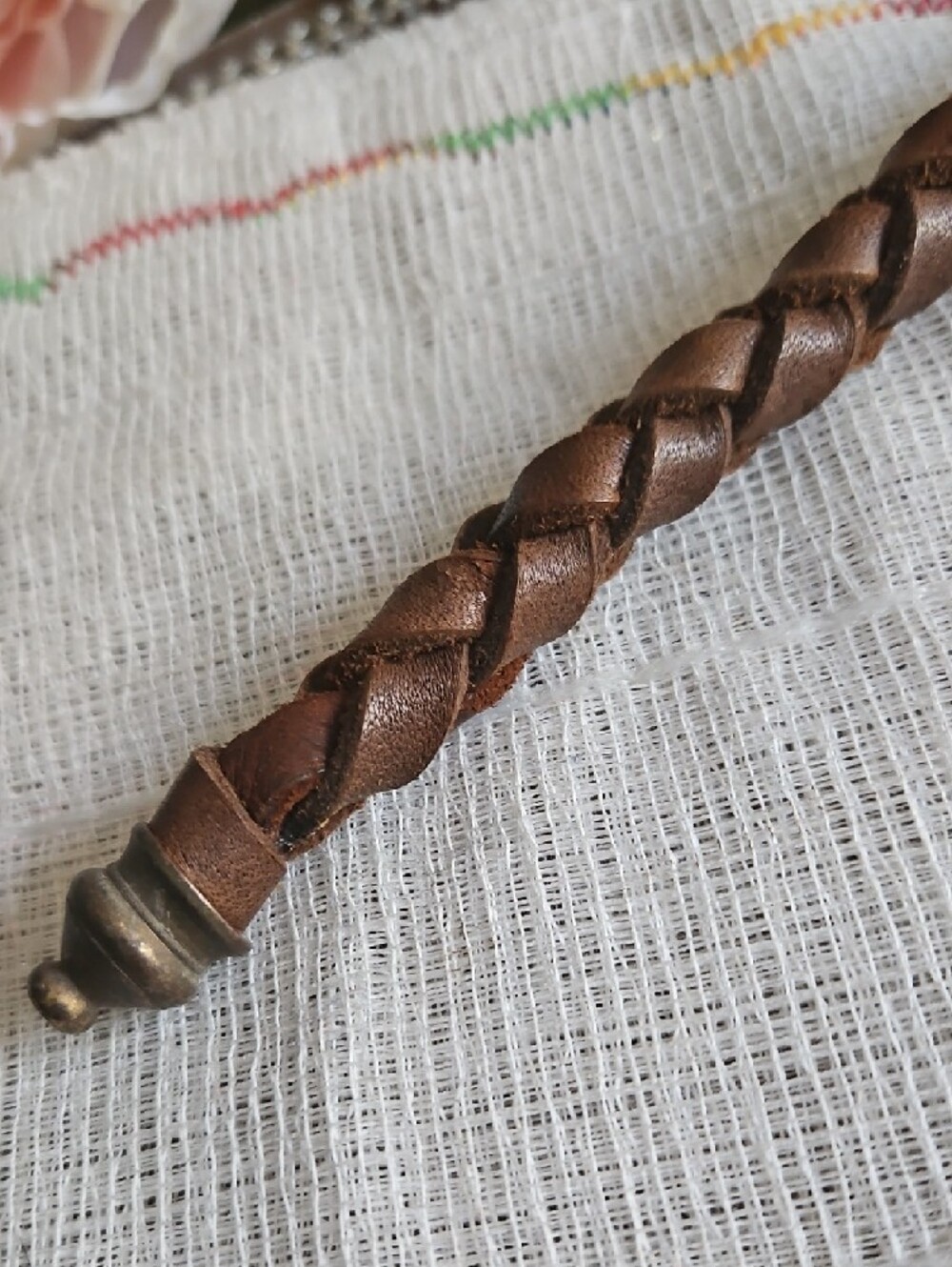 Hand Crafted Braided Genuine Leather Brown Keychain New GIFTED - Picture 6 of 8